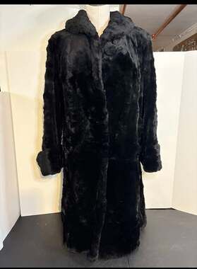 Vintage John W. Thomas & Co. Minneapolis Black Mouton Fur Long Coat